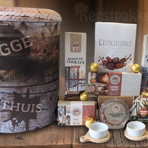 Scandinavisch opbergpoef kerstpakket met Happz design en luxe snacks